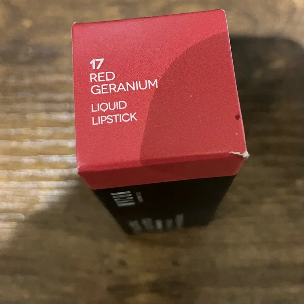 Wycon Cosmetics Long Lasting Liquid Lipstick #17 Red Geranium NIP